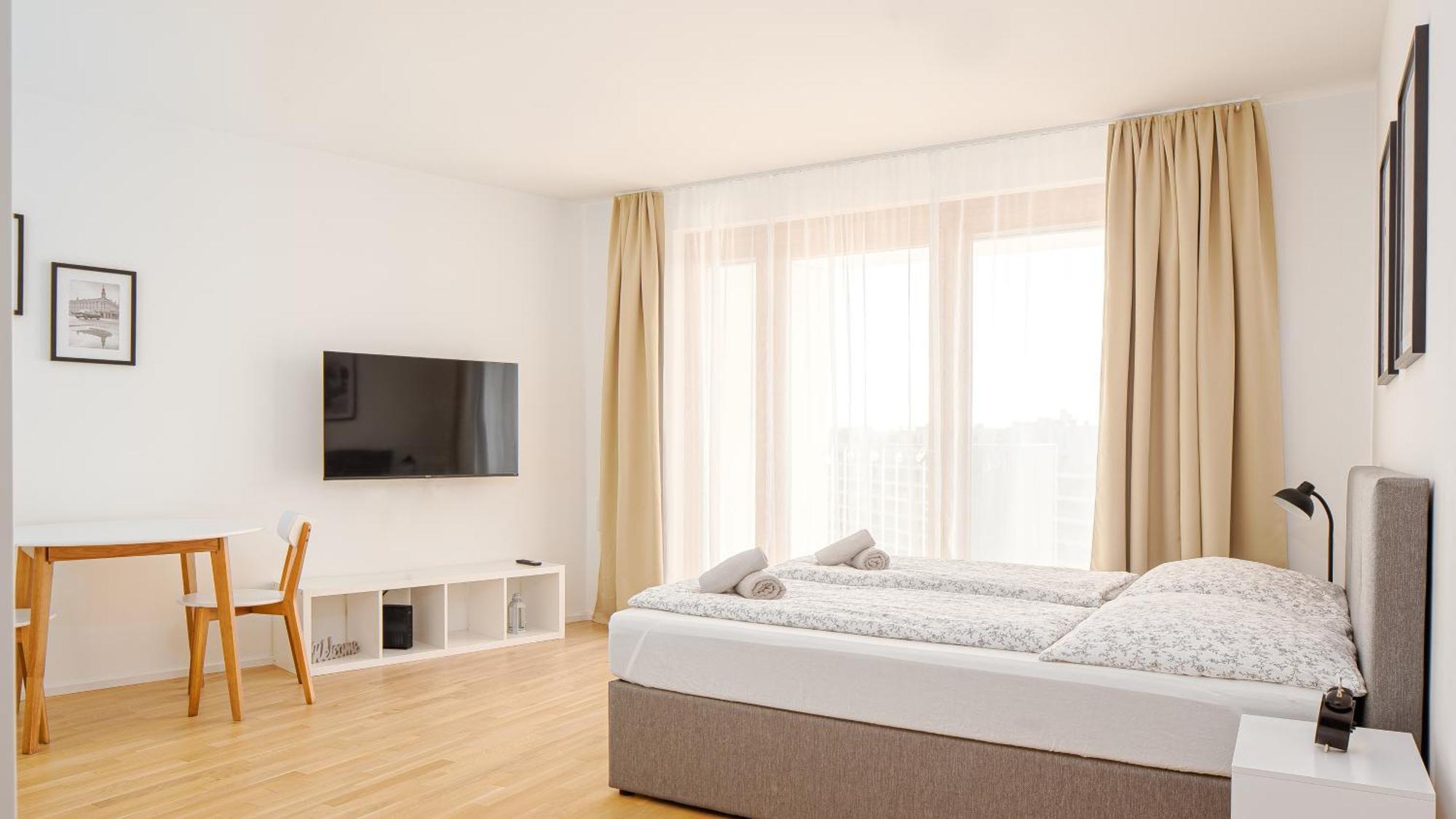 Whats-App Self-Check-In - Paerchen Wohnung Am Hauptbahnhof Vienna Room photo
