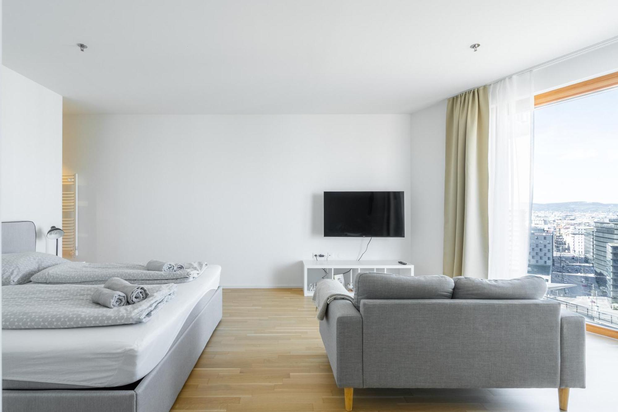 Whats-App Self-Check-In - Paerchen Wohnung Am Hauptbahnhof Vienna Room photo