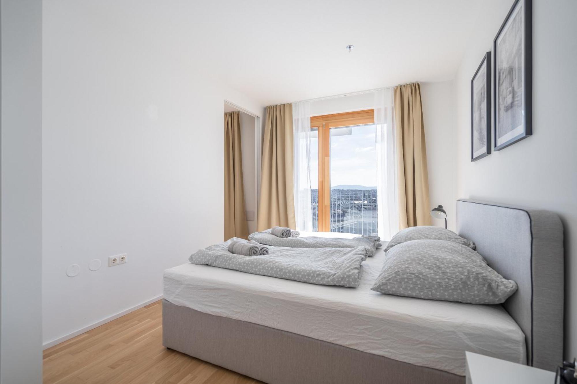 Whats-App Self-Check-In - Paerchen Wohnung Am Hauptbahnhof Vienna Room photo